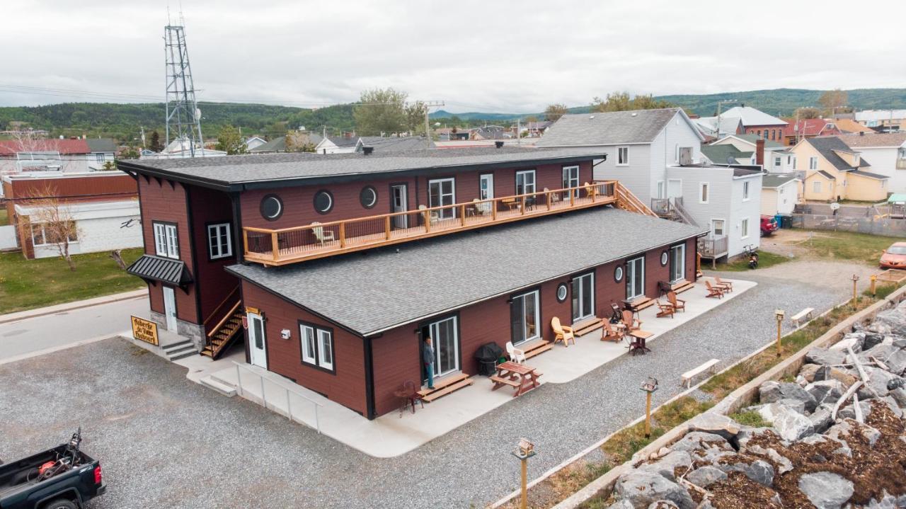 Auberge Du Vieux Faubourg Sainte Anne-des-Chênes Exterior foto